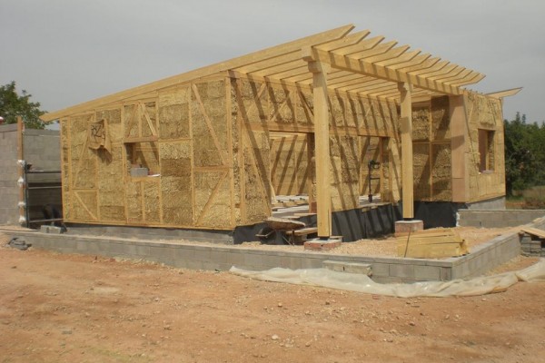 Casas ecológicas en okambuva 10046